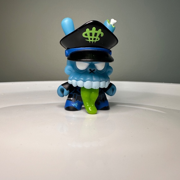 Kidrobot Dunny Figurine - Picture 2 of 4